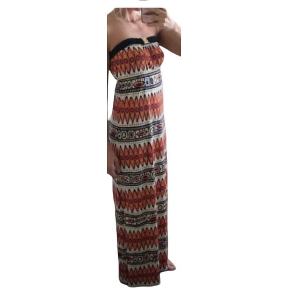 Trina Turk Sheath dress 100% silk with gold broach Size 2 - Picture 1 of 9